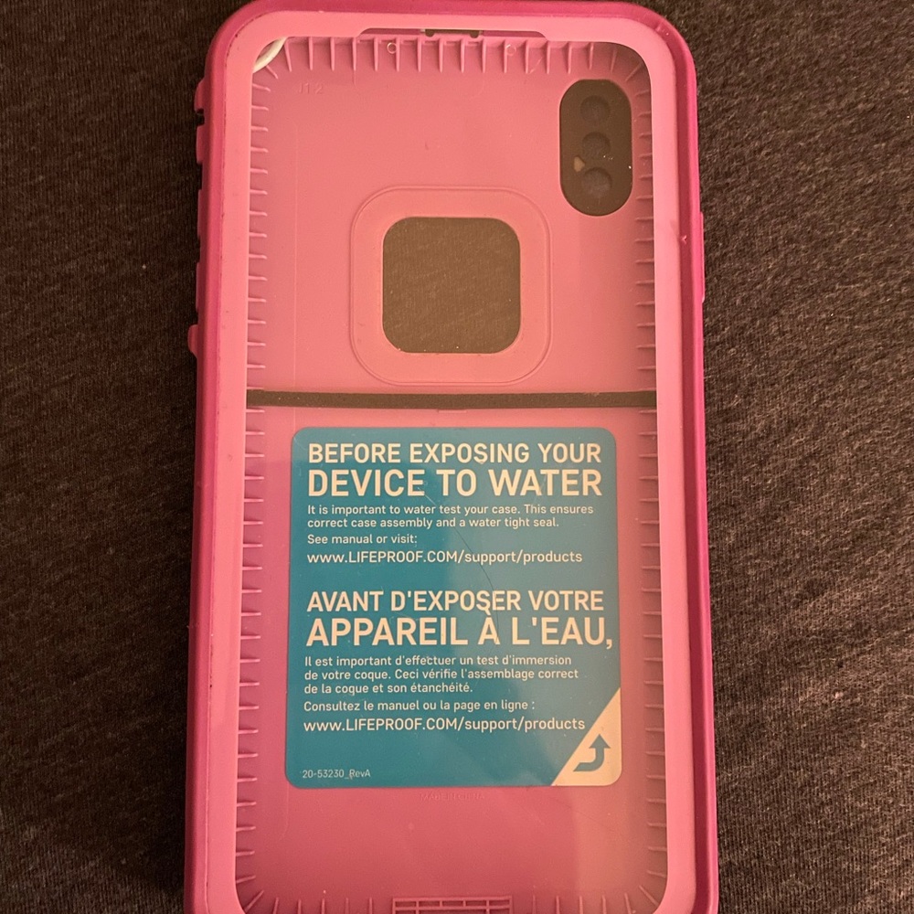 Lifeproof FRE Iphone XS Max case in Frostbite.